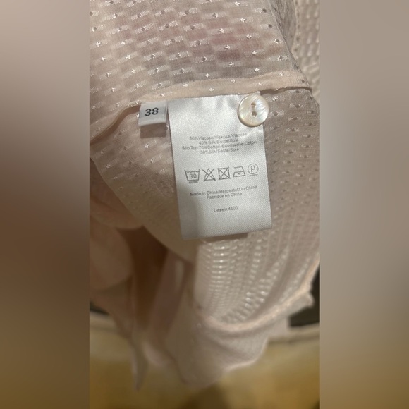 Scandinavian BAUM UND PFERDGARTEN Cream Textured Blouse |size 38 - Picture 9 of 9